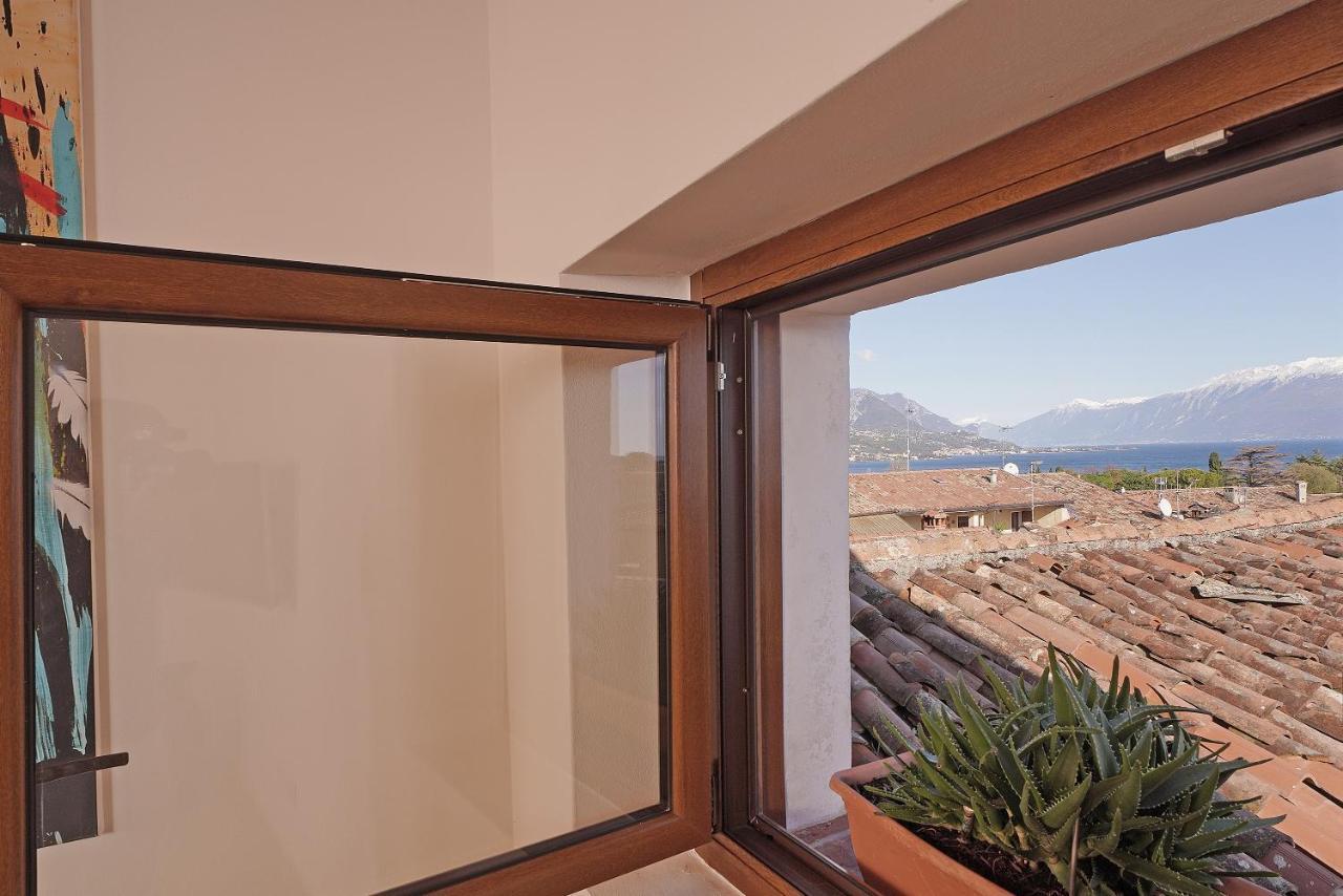 Apartments Villa Bougainville San Felice del Benaco Exterior foto