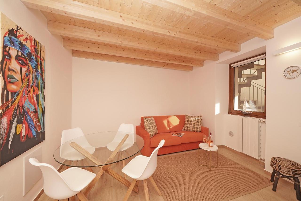 Apartments Villa Bougainville San Felice del Benaco Exterior foto